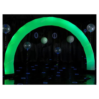 イベント広告用のRGBLEDライト付きの充電式白色アウトドアアーチ 充電式ライト レインボーLEDアーチ