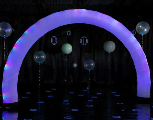 イベント広告用のRGBLEDライト付きの充電式白色アウトドアアーチ 充電式ライト レインボーLEDアーチ