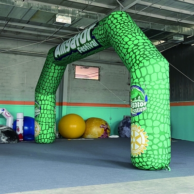 オーダーメイド 屋外イベント 決勝ライン 膨らませられるレース スタートアーチ 膨らませられるエントランス スポーツ 広告アーチ
